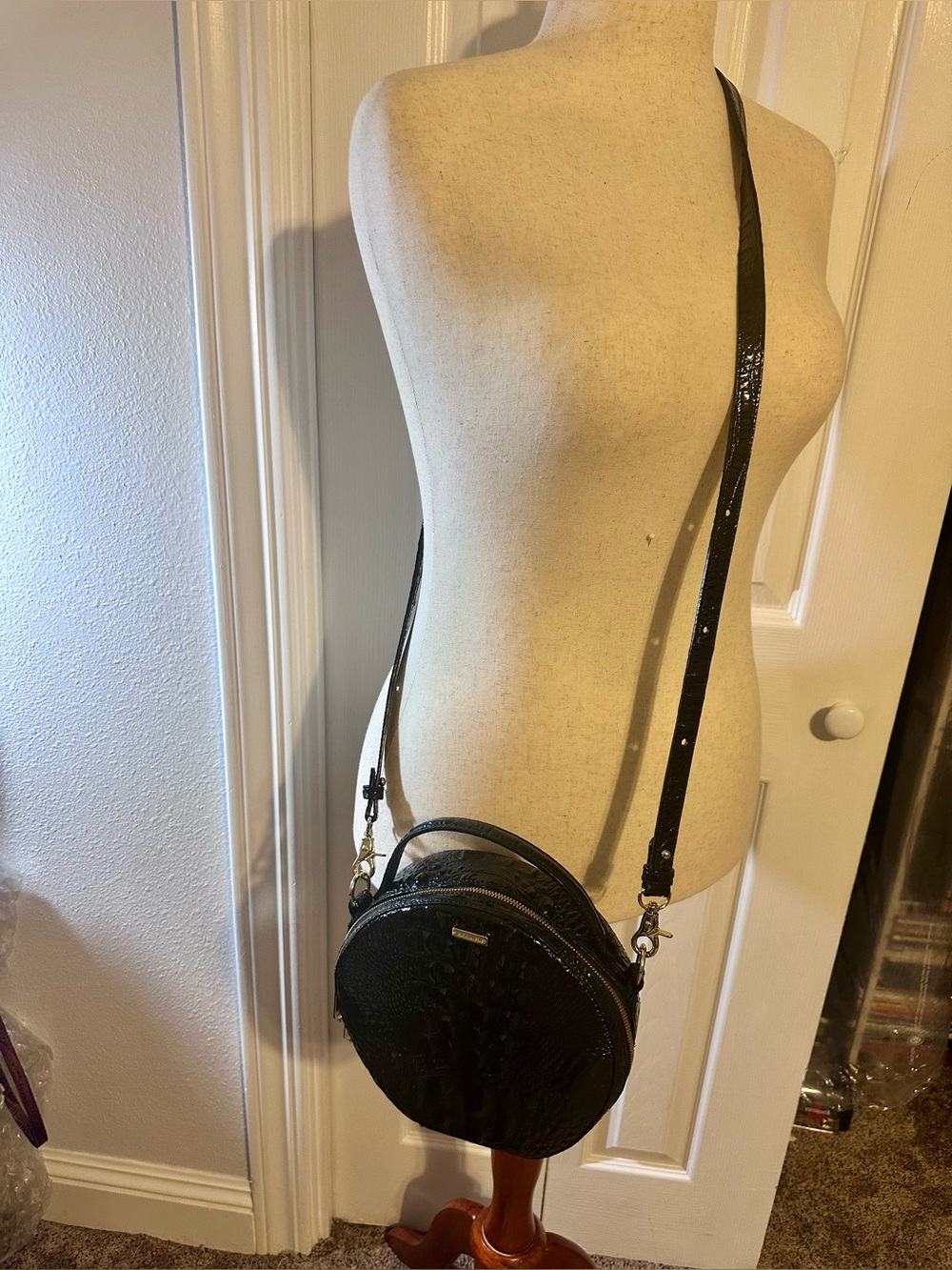 Brahmin Lane Black Melbourne crossbody bag